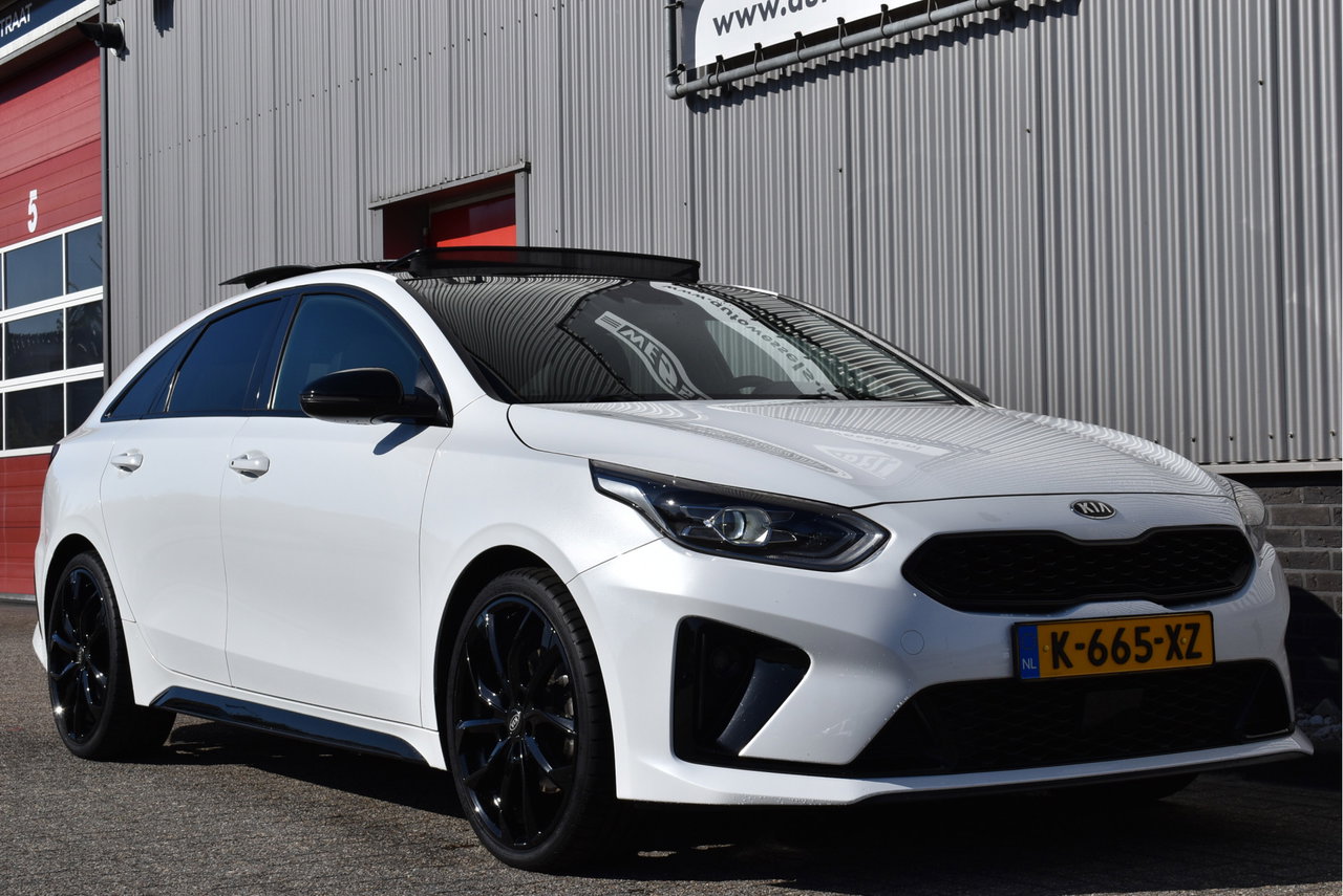 Kia ProCeed