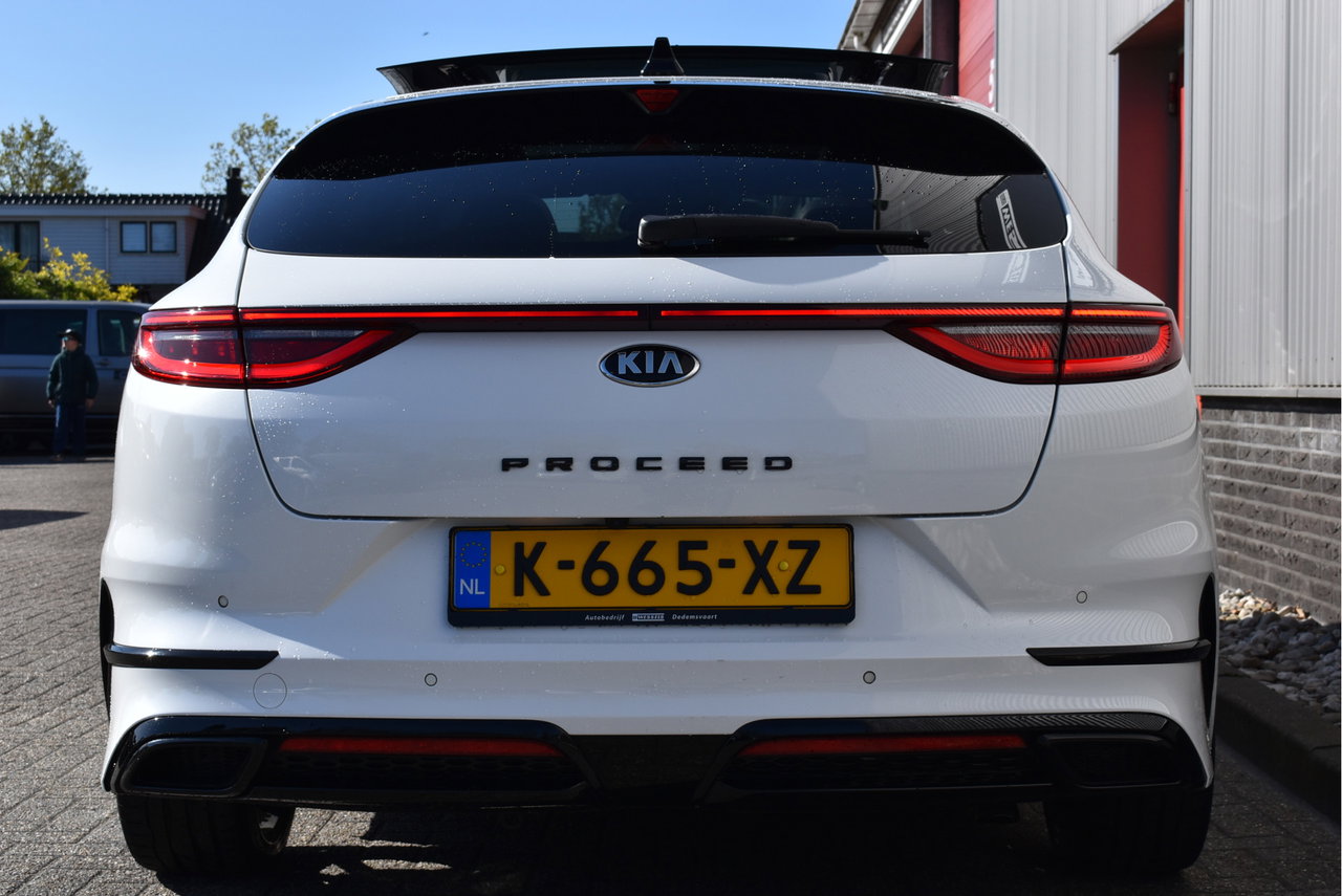 Kia ProCeed