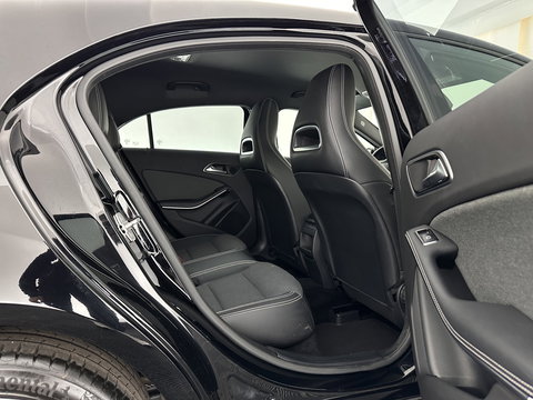 Mercedes-Benz A-Klasse 180 d Business Solution *LEATHER-FABRIC | FULL-LED | NAVI-FULLMAP | CAMERA | HEATED-SPORTSEATS | PRIVACY-GLASS | ECC | PDC | CRUISE | 16''ALU*