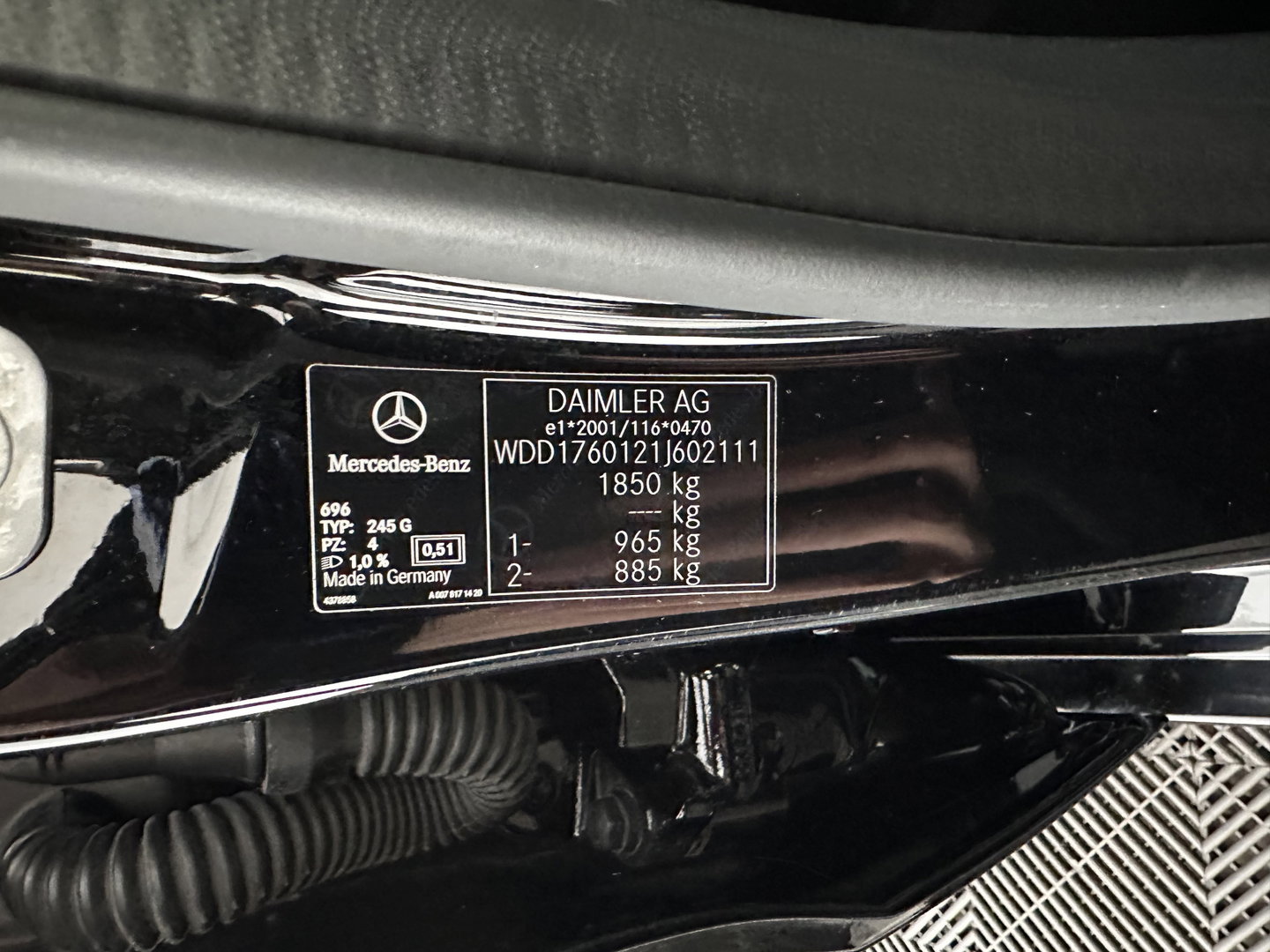 Mercedes-Benz A-Klasse 180 d Business Solution *LEATHER-FABRIC | FULL-LED | NAVI-FULLMAP | CAMERA | HEATED-SPORTSEATS | PRIVACY-GLASS | ECC | PDC | CRUISE | 16''ALU*