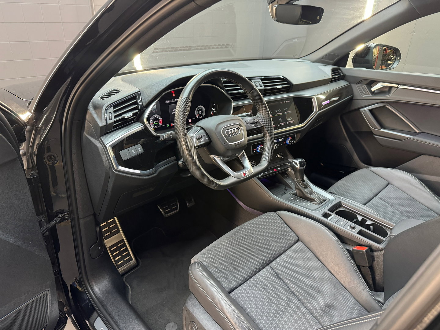 Audi Q3 Sportback 35 TFSI 3x S Line Pano|Sfeer|Keyles|Trekhaak