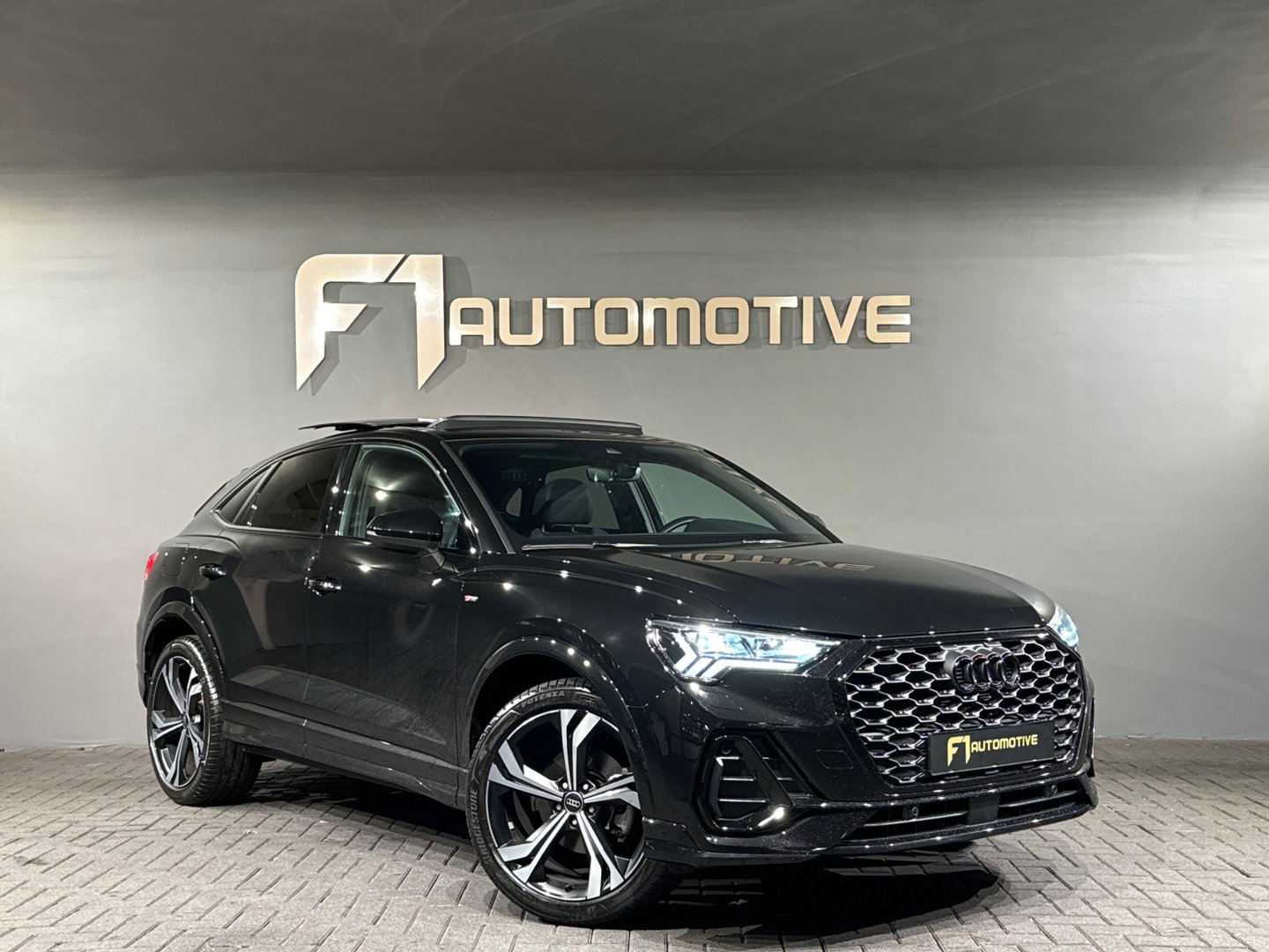 Audi Q3 Sportback 35 TFSI 3x S Line Pano|Sfeer|Keyles|Trekhaak