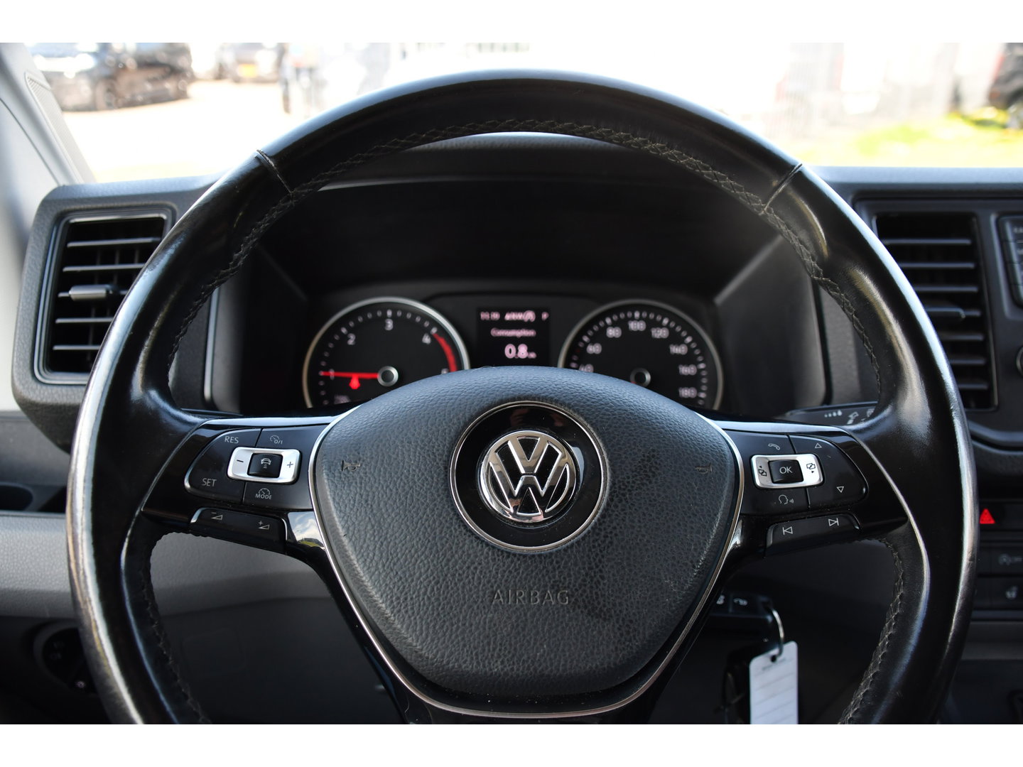 Volkswagen Crafter 30 2.0 TDI L3H3 PB Edition Camera, Adaptieve Cruise, Carplay, LED, Leder, 177pk, Automaat, Stoelverwarming, Vooruit verwarming, Stuur verwarming, Uniek!