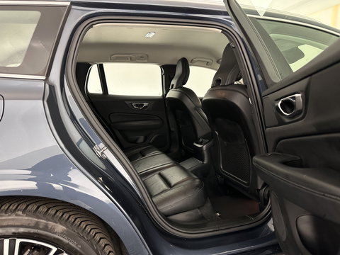 Volvo V60 2.0 T8 Recharge AWD Inscription (INCL.BTW) Aut. *LEATHER | FULL-LED | ADAPTIVE-CRUISE | MEMORY-PACK | KEYLESS | BLINDSPOT | TOP-VIEW | DIGI-COCKPIT | LANE-ASSIST | NAVI-FULLMAP | TOWBAR | HEATED-SEATS | ECC | PDC | DAB | 18