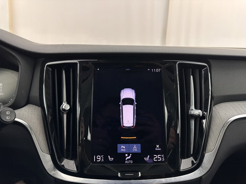 Volvo V60 2.0 T8 Recharge AWD Inscription (INCL.BTW) Aut. *LEATHER | FULL-LED | ADAPTIVE-CRUISE | MEMORY-PACK | KEYLESS | BLINDSPOT | TOP-VIEW | DIGI-COCKPIT | LANE-ASSIST | NAVI-FULLMAP | TOWBAR | HEATED-SEATS | ECC | PDC | DAB | 18