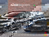 BMW 3 Serie - Touring 330e M-Sport Pano ACC Trekhaak H/K HUD 19inch Stuurverw