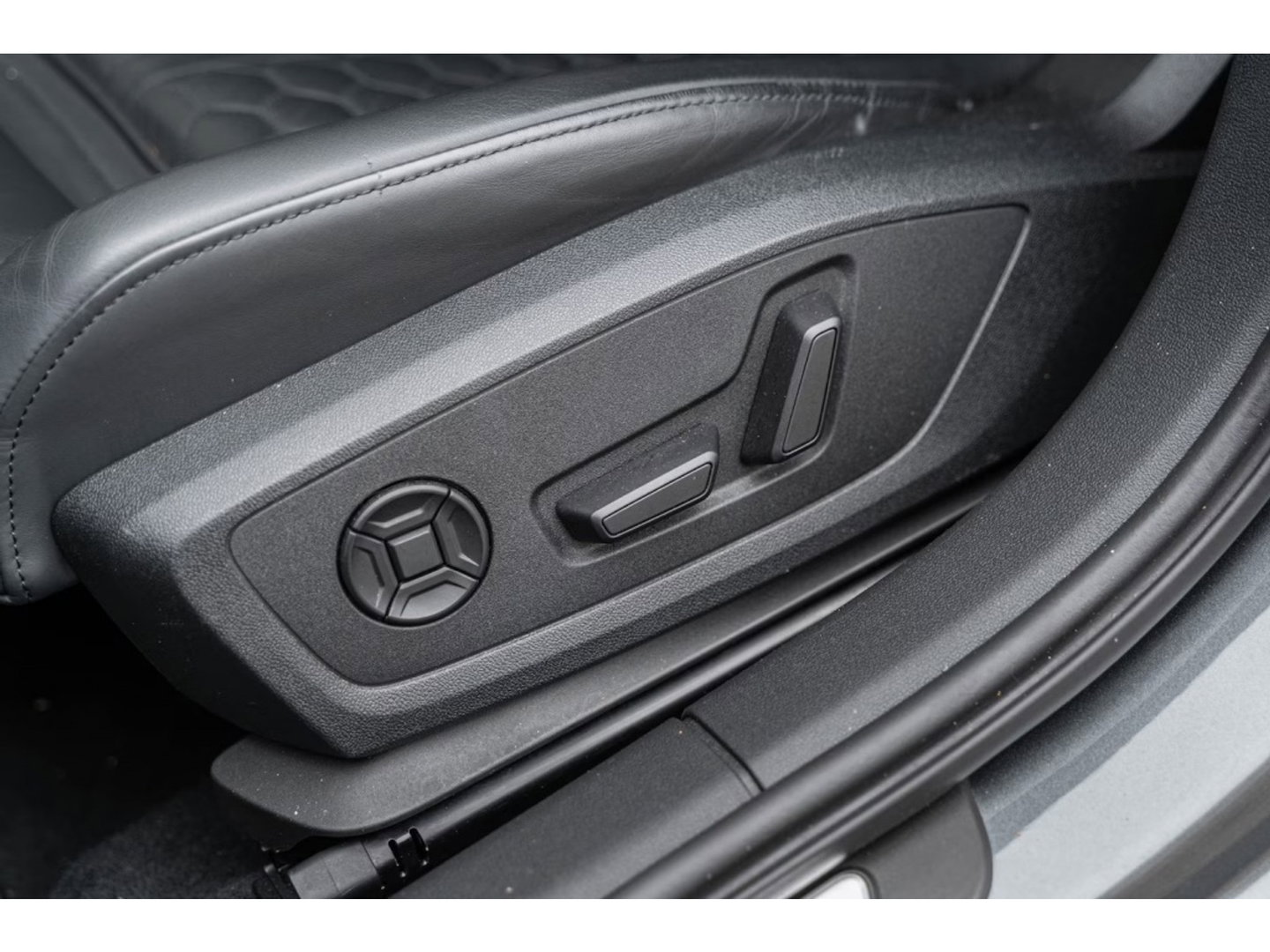 Audi RS3 Sportback 2.5 TFSI RS3 400PK Quattro / B&O / panoramadak / Matrix