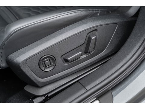 Audi RS3 Sportback 2.5 TFSI RS3 400PK Quattro / B&O / panoramadak / Matrix