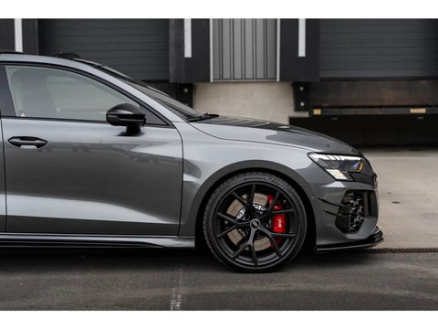 Audi RS3 Sportback 2.5 TFSI RS3 400PK Quattro / B&O / panoramadak / Matrix