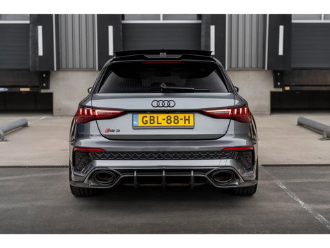 Audi RS3 Sportback 2.5 TFSI RS3 400PK Quattro / B&O / panoramadak / Matrix