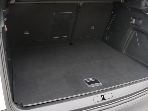 Peugeot 3008 1.6 HYbrid 225 GT | SOH 89% | Adaptive cruise | Half leder | Camera | Navigatie | Carplay | Dodehoek detectie | Digital Cockpit | Climate control | Bluetooth | PHEV | Plug In