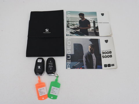 Peugeot 3008 1.6 HYbrid 225 GT | SOH 89% | Adaptive cruise | Half leder | Camera | Navigatie | Carplay | Dodehoek detectie | Digital Cockpit | Climate control | Bluetooth | PHEV | Plug In