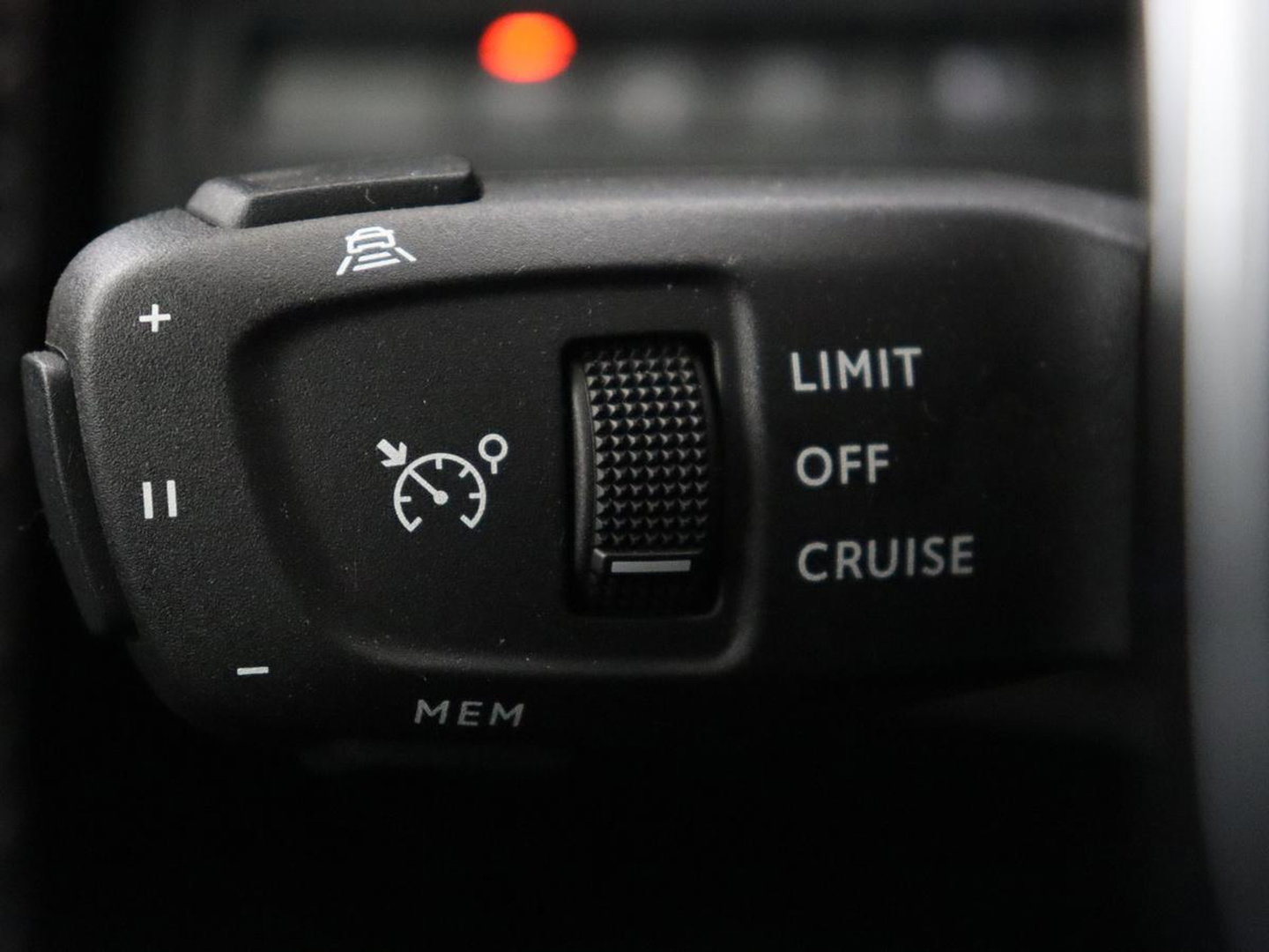 Peugeot 3008 1.6 HYbrid 225 GT Line | SOH 89% | Adaptive cruise | Half leder | Camera | Navigatie | Carplay | Dodehoek detectie | Digital Cockpit | Climate control | Bluetooth | PHEV | Plug In