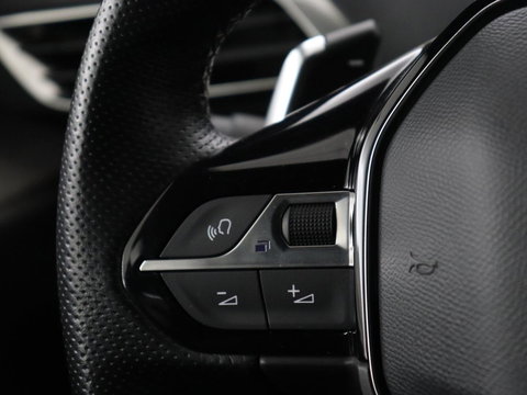 Peugeot 3008 1.6 HYbrid 225 GT | SOH 89% | Adaptive cruise | Half leder | Camera | Navigatie | Carplay | Dodehoek detectie | Digital Cockpit | Climate control | Bluetooth | PHEV | Plug In