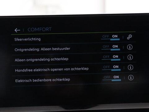 Peugeot 3008 1.6 HYbrid 225 GT | SOH 89% | Adaptive cruise | Half leder | Camera | Navigatie | Carplay | Dodehoek detectie | Digital Cockpit | Climate control | Bluetooth | PHEV | Plug In