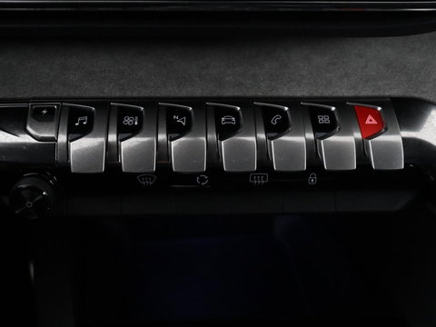 Peugeot 3008 1.6 HYbrid 225 GT | SOH 89% | Adaptive cruise | Half leder | Camera | Navigatie | Carplay | Dodehoek detectie | Digital Cockpit | Climate control | Bluetooth | PHEV | Plug In