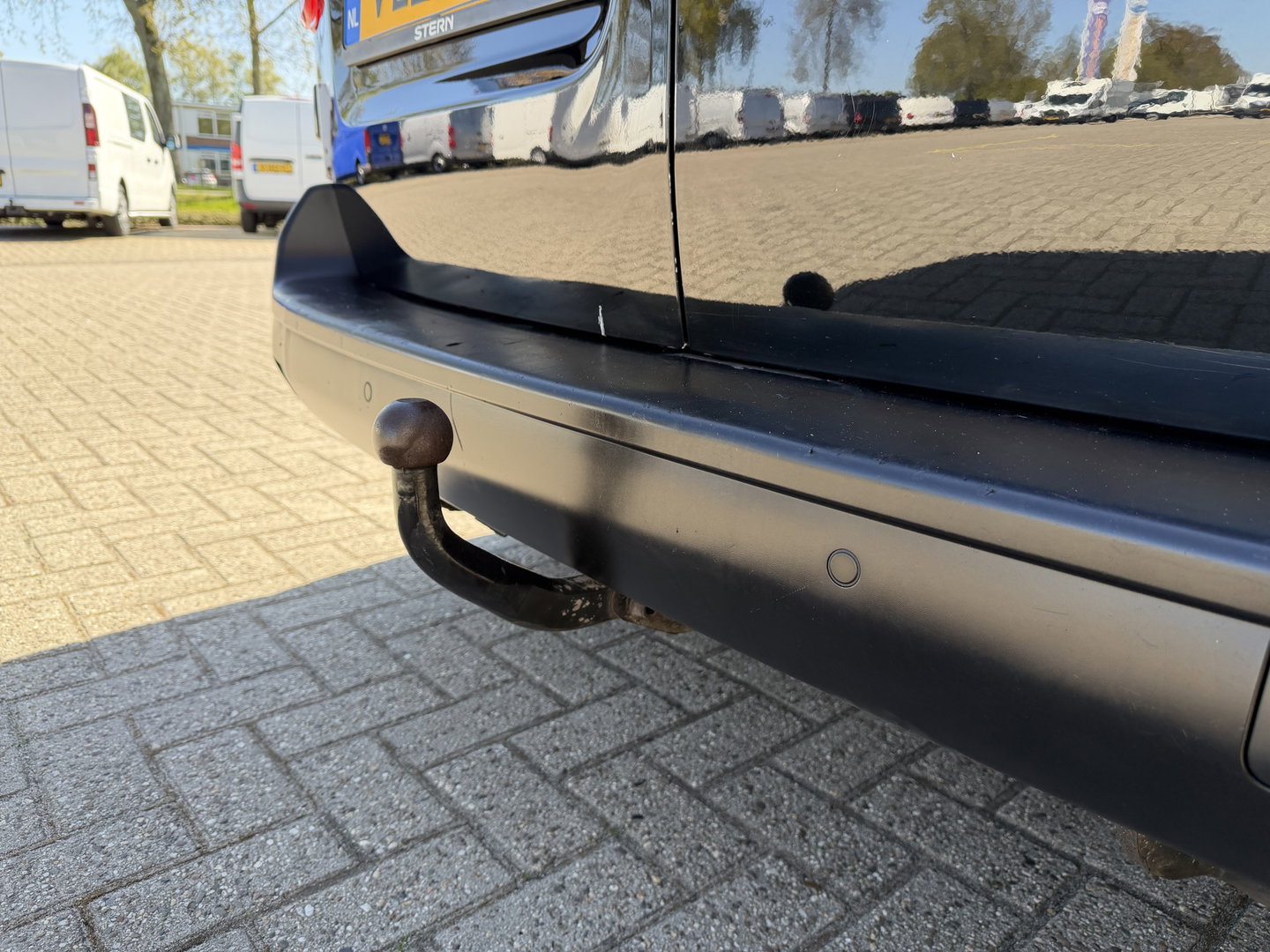 Opel Vivaro 1.5 CDTI L2H1 Selection / vaste prijs rijlaar € 18.950 ex btw / euro 6 / bpm vrij / lease vanaf € 319 / dubbele schuideur / zwart metallic / airco / cruise / trekhaak !