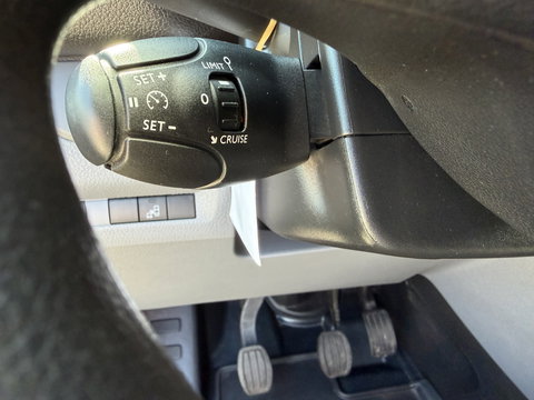 Opel Vivaro 1.5 CDTI L2H1 Selection / vaste prijs rijlaar € 18.950 ex btw / euro 6 / bpm vrij / lease vanaf € 319 / dubbele schuideur / zwart metallic / airco / cruise / trekhaak !