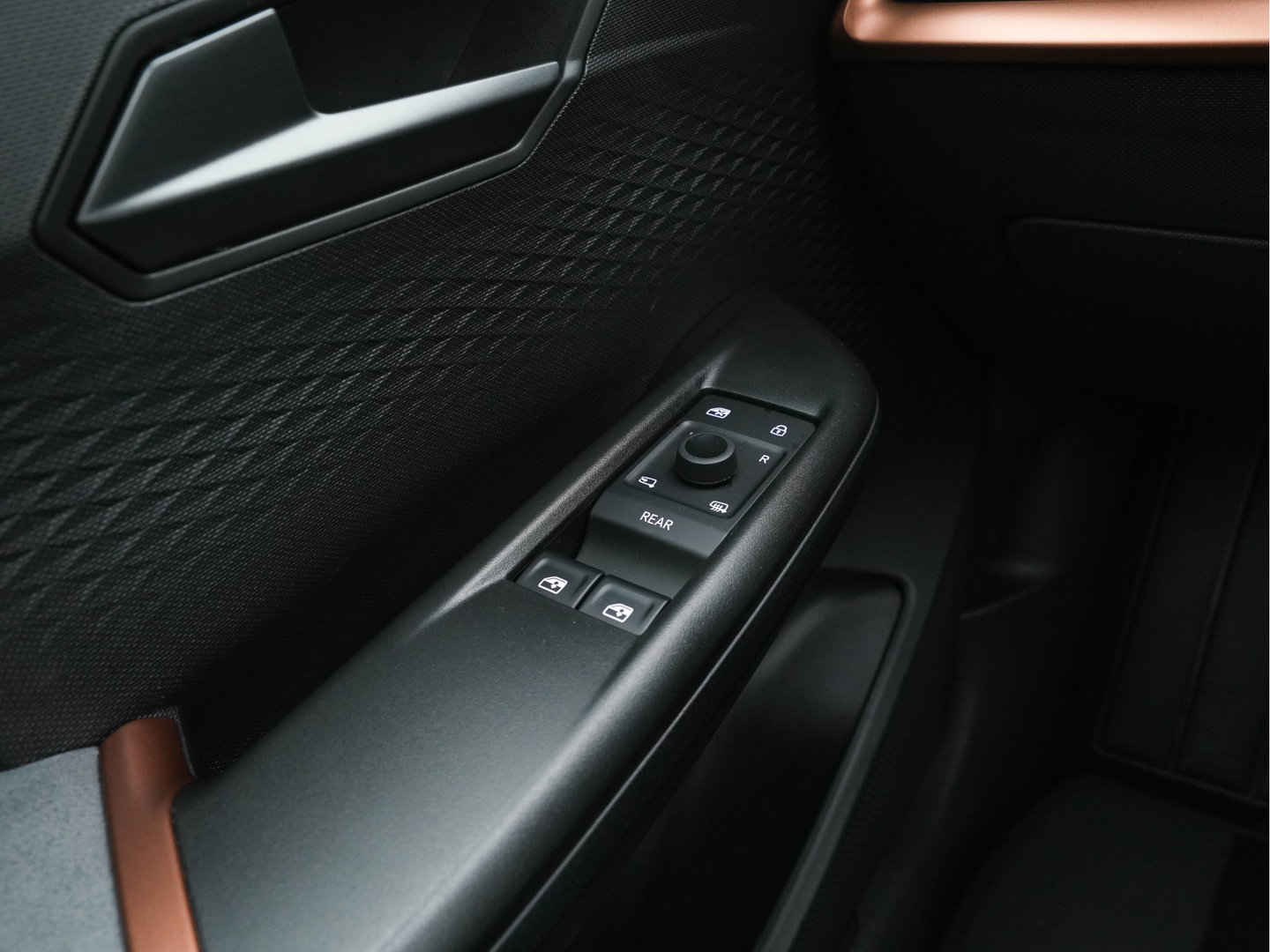 CUPRA Born Adrenaline 62 kWh [ 3-Fase-11kW ] {SOH-95%} (INCL-BTW) *HEATPUMP | ADAPTIVE-CRUISE | FULL-LED | MICROFIBRE | TOPVIEW | BLIND-SPOT | KEYLESS | NAVI-FULLMAP | ECC | PDC | DIGI-COCKPIT |  CARPLAY | SPORTSEATS | 19"ALU*