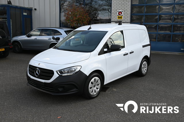 Mercedes-Benz Citan - 110 CDI L1 Base MBUX met camera, Smartphone integratie, Etc.