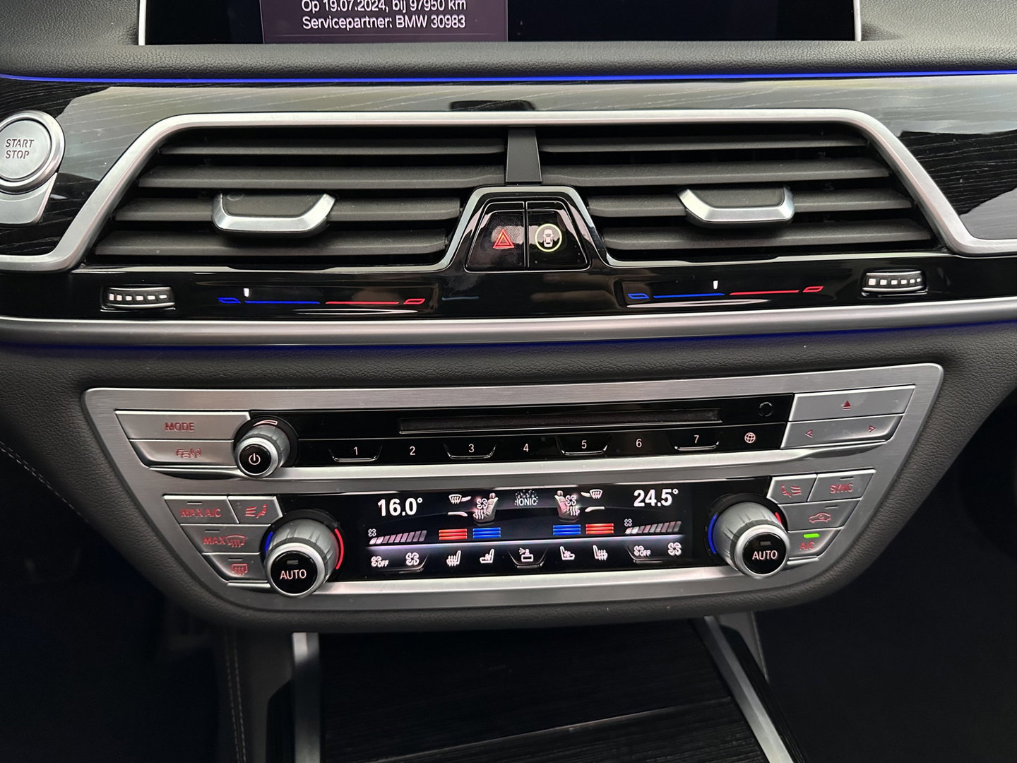 BMW 7 Serie 745e High Executive M-Sportpack *PANO | LEATHER | LASER-LIGHT | HEAD-UP | ADAPTIVE-CRUISE | BLINDSPOT | SOFT-CLOSE | HARMAN/KARDON | NIGHT-VISION | MEMORY-PACK | DIGI-COCKPIT | KEYLESS | DAB+ | CAMERA | HEATED-COMFORTSEATS