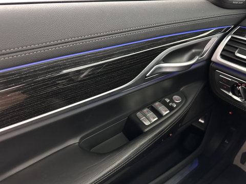 BMW 7 Serie 745e High Executive M-Sportpack *PANO | LEATHER | LASER-LIGHT | HEAD-UP | ADAPTIVE-CRUISE | BLINDSPOT | SOFT-CLOSE | HARMAN/KARDON | NIGHT-VISION | MEMORY-PACK | DIGI-COCKPIT | KEYLESS | DAB+ | CAMERA | HEATED-COMFORTSEATS