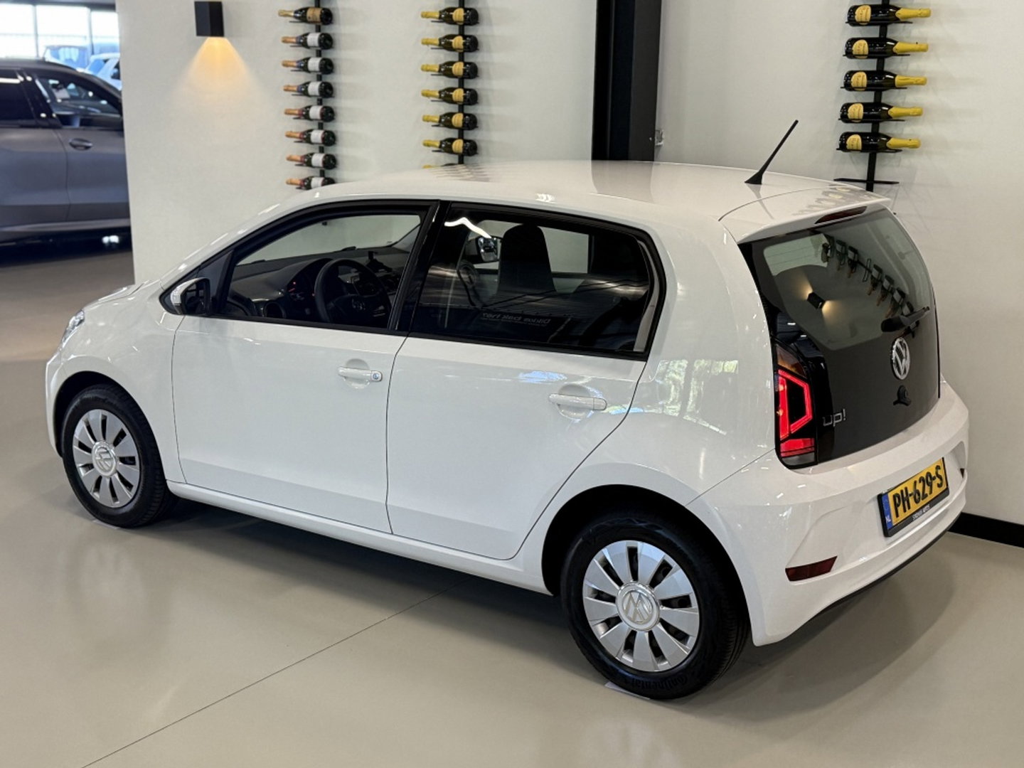 Volkswagen up! 1.0 BMT move up! / luxe pakket / LED *NAP*