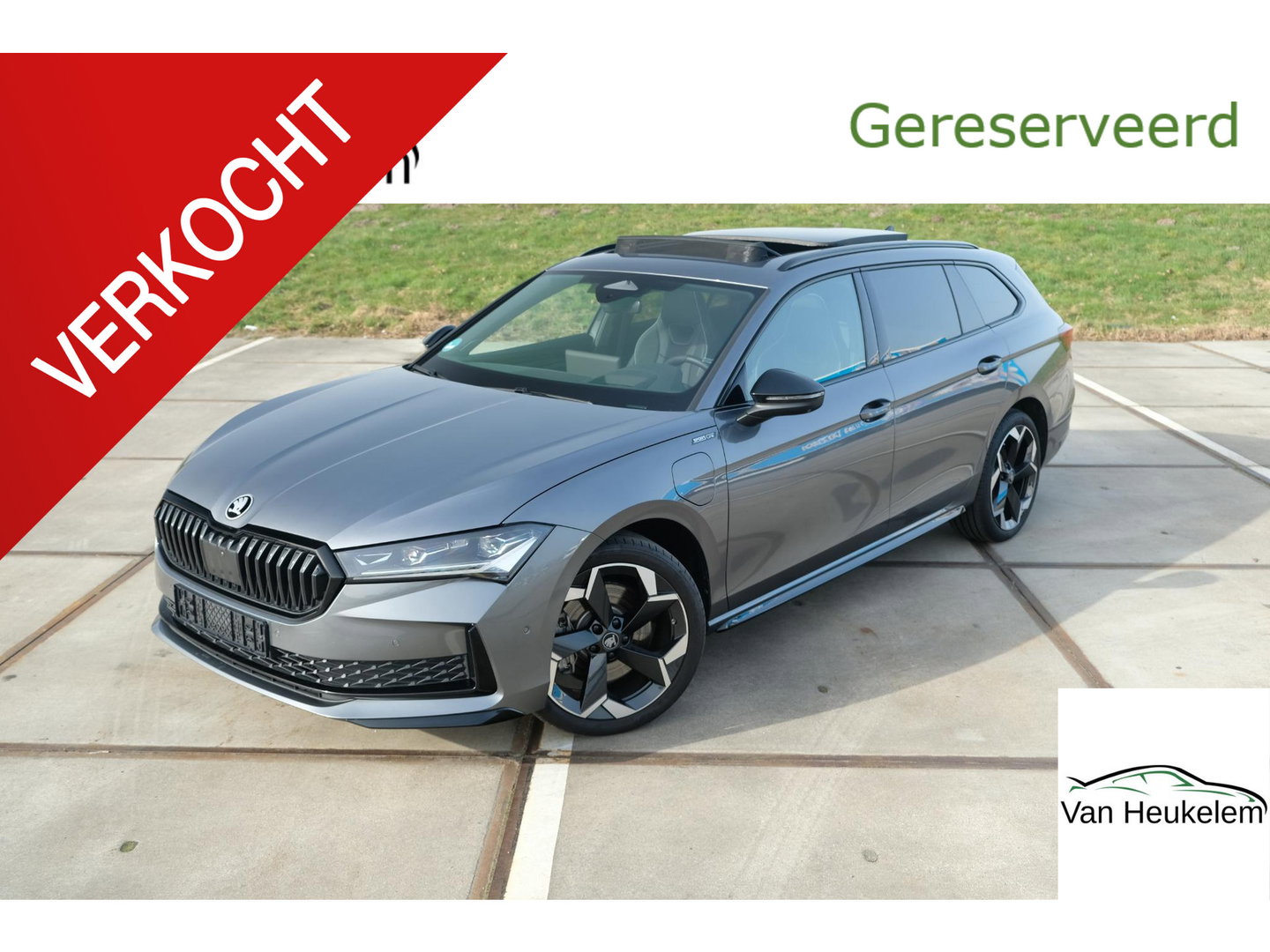 Škoda Superb Combi 1.5 TSI PHEV Sportline | PANO | TREKHAAK | LEDER |19" TORCULAR VELGEN | DCC | HEAD-UP DISPLAY