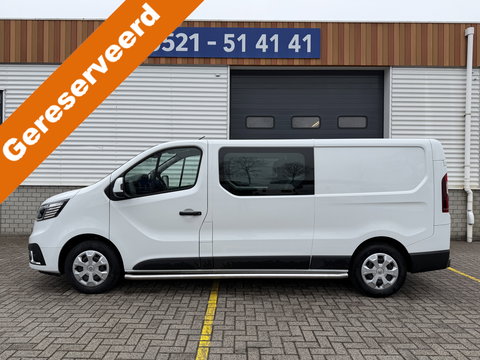 Renault Trafic 2.0 dCi 130pk T29 L2H1 DC 6 persoons Work Edition / vaste prijs rijklaar € 24.950 ex btw / lease € 407 / euro 6 / bpm vrij / trekhaak / airco / cruise / navigatie / isofix / sidebars