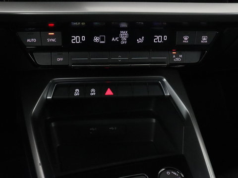 Audi A3 30 TFSI Pro Line | Carplay | Full LED | Climate control | Virtual Cockpit | Parkeerhulp | Cruise control | DAB | Bluetooth
