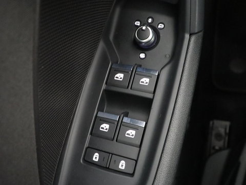 Audi A3 30 TFSI Pro Line | Carplay | Full LED | Climate control | Virtual Cockpit | Parkeerhulp | Cruise control | DAB | Bluetooth