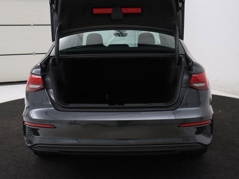 Audi A3 30 TFSI Pro Line | Carplay | Full LED | Climate control | Virtual Cockpit | Parkeerhulp | Cruise control | DAB | Bluetooth