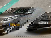 Peugeot 5008 - 1.2 PureTech Sport 7 Persoons Automaat (APPLE CARPLAY, BRUIN LEDER, 360 CAMERA, ADAPTIVE CRUISE, SPORTSTOELEN, GETINT GLAS, LANE ASSIST, NIEUWSTAAT)