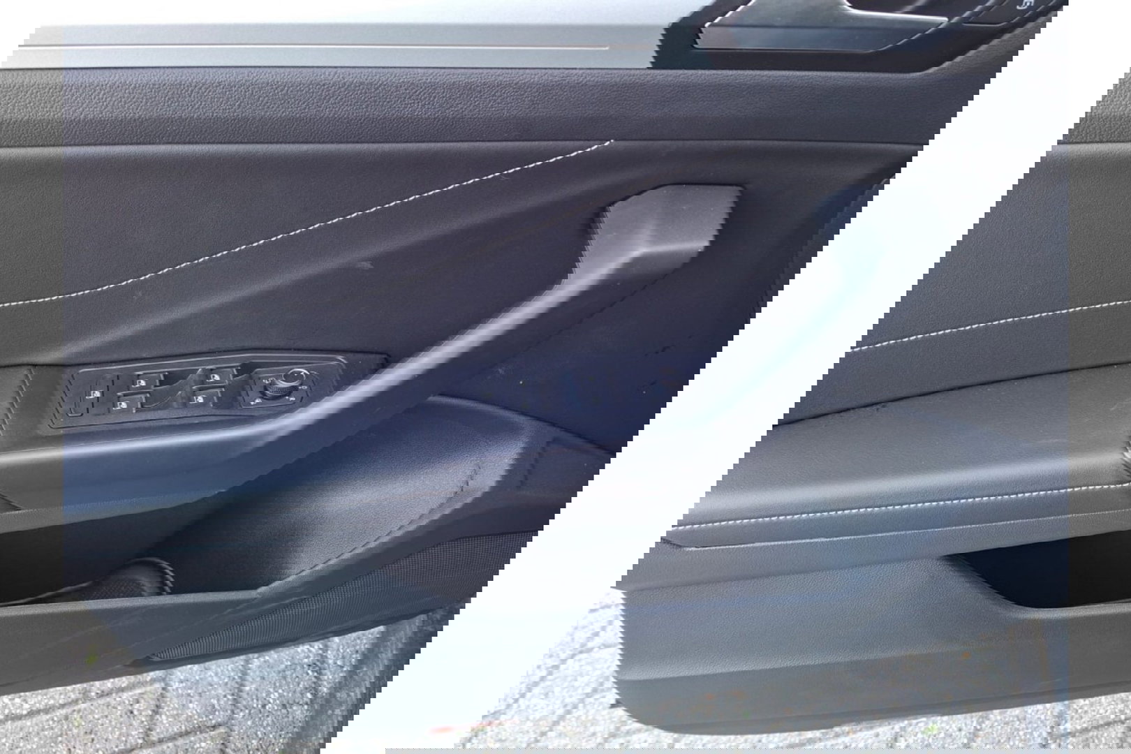 Volkswagen T-Roc 1.0 TSI GOAL EDITION AIRCO NAVI PDC LMV STOELVW