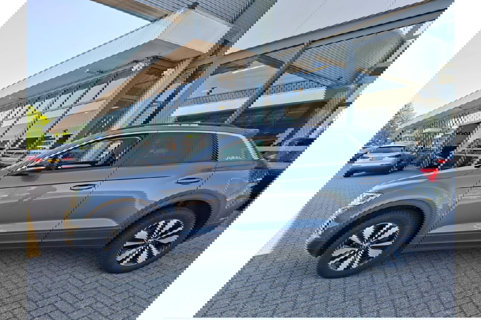 Volkswagen T-Roc 1.0 TSI GOAL EDITION AIRCO NAVI PDC LMV STOELVW