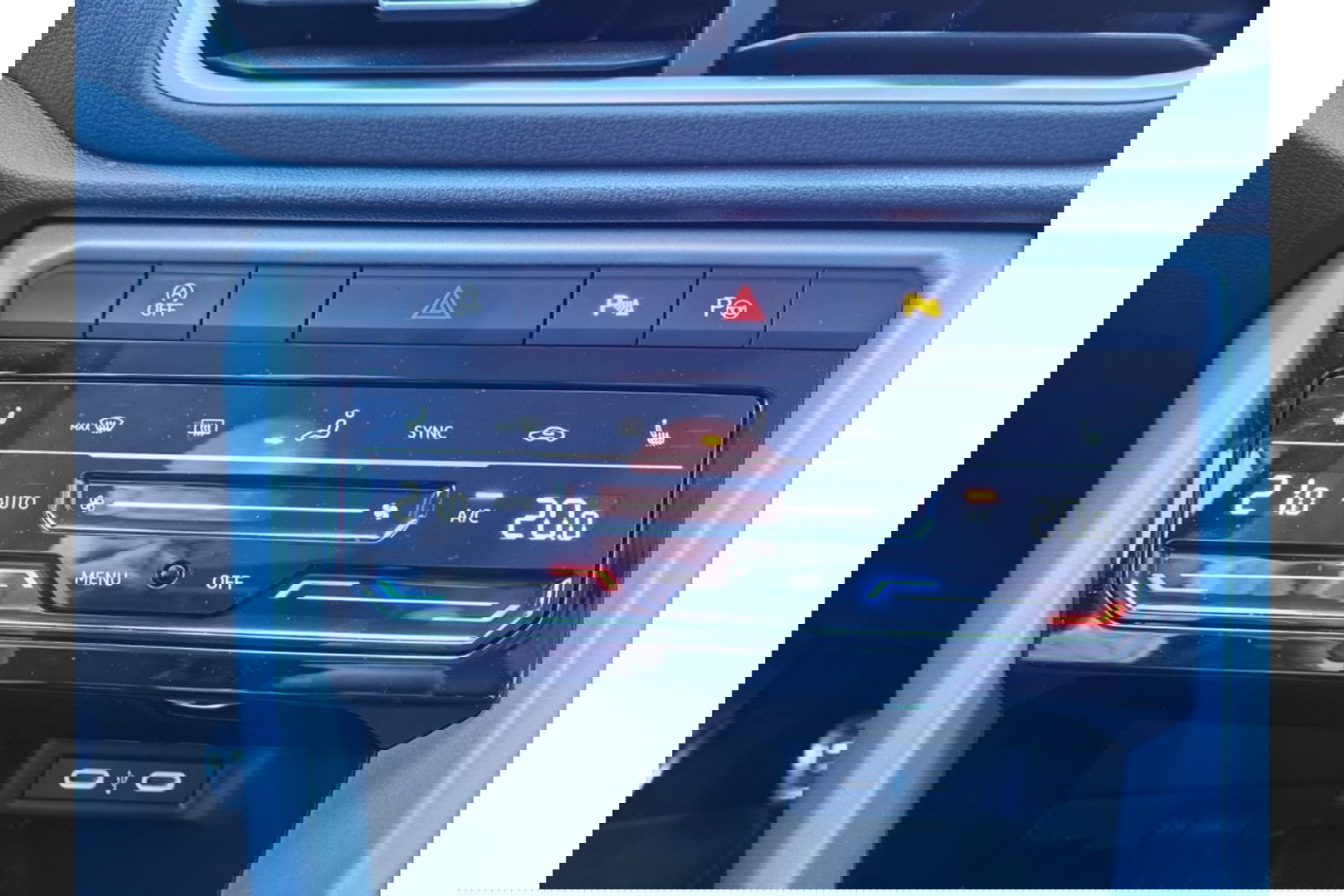 Volkswagen T-Roc 1.0 TSI GOAL EDITION AIRCO NAVI PDC LMV STOELVW