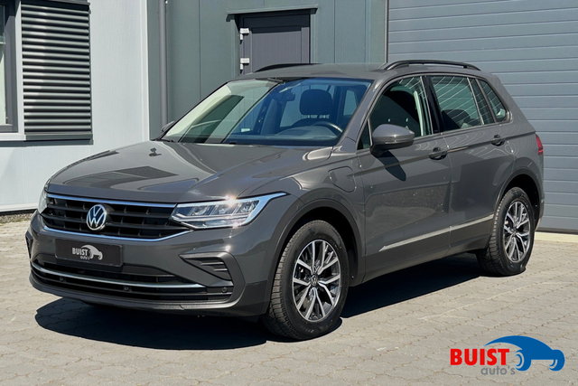 Volkswagen Tiguan - 1.4 TSI eHybrid 245pk Life HUD TREKHAAK ACC WINTERPAKKET LED