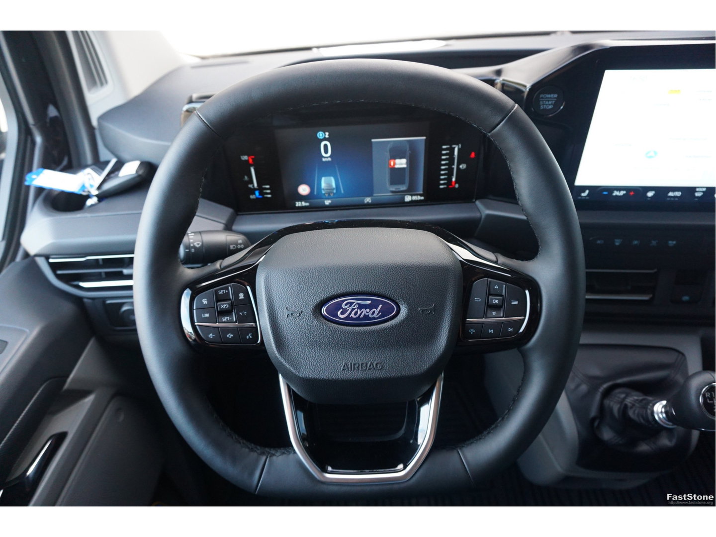 Ford Transit Custom 300S 150PK JWR Edition BPM VRIJ!! Navi, Cam, Adap. Cruise, 17" LM, Trekhaak!! NR. A181