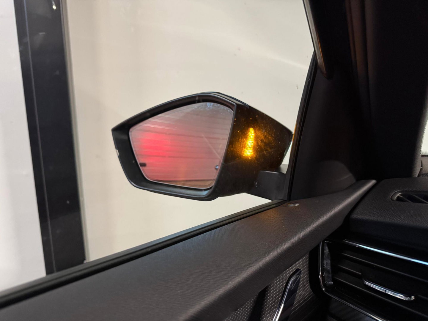 Škoda Kamiq 1.5 TSI ACT Sport Business PANO KEYLESS