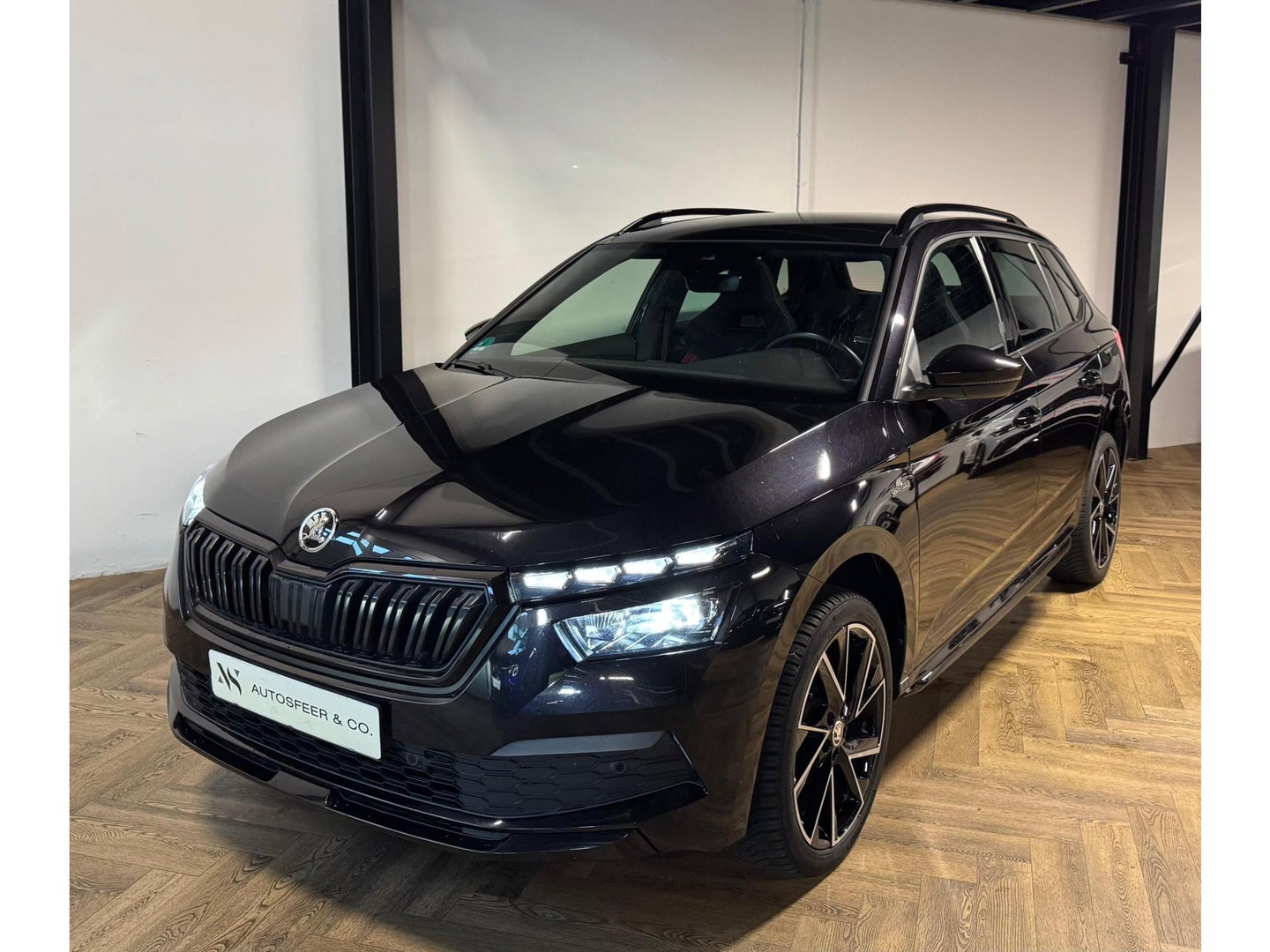 Škoda Kamiq 1.5 TSI ACT Sport Business PANO KEYLESS