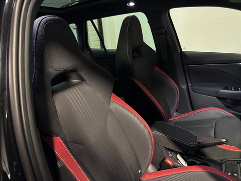 Škoda Kamiq 1.5 TSI ACT Sport Business PANO KEYLESS