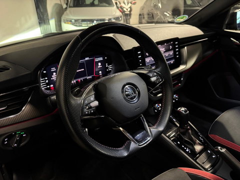 Škoda Kamiq 1.5 TSI ACT Sport Business PANO KEYLESS