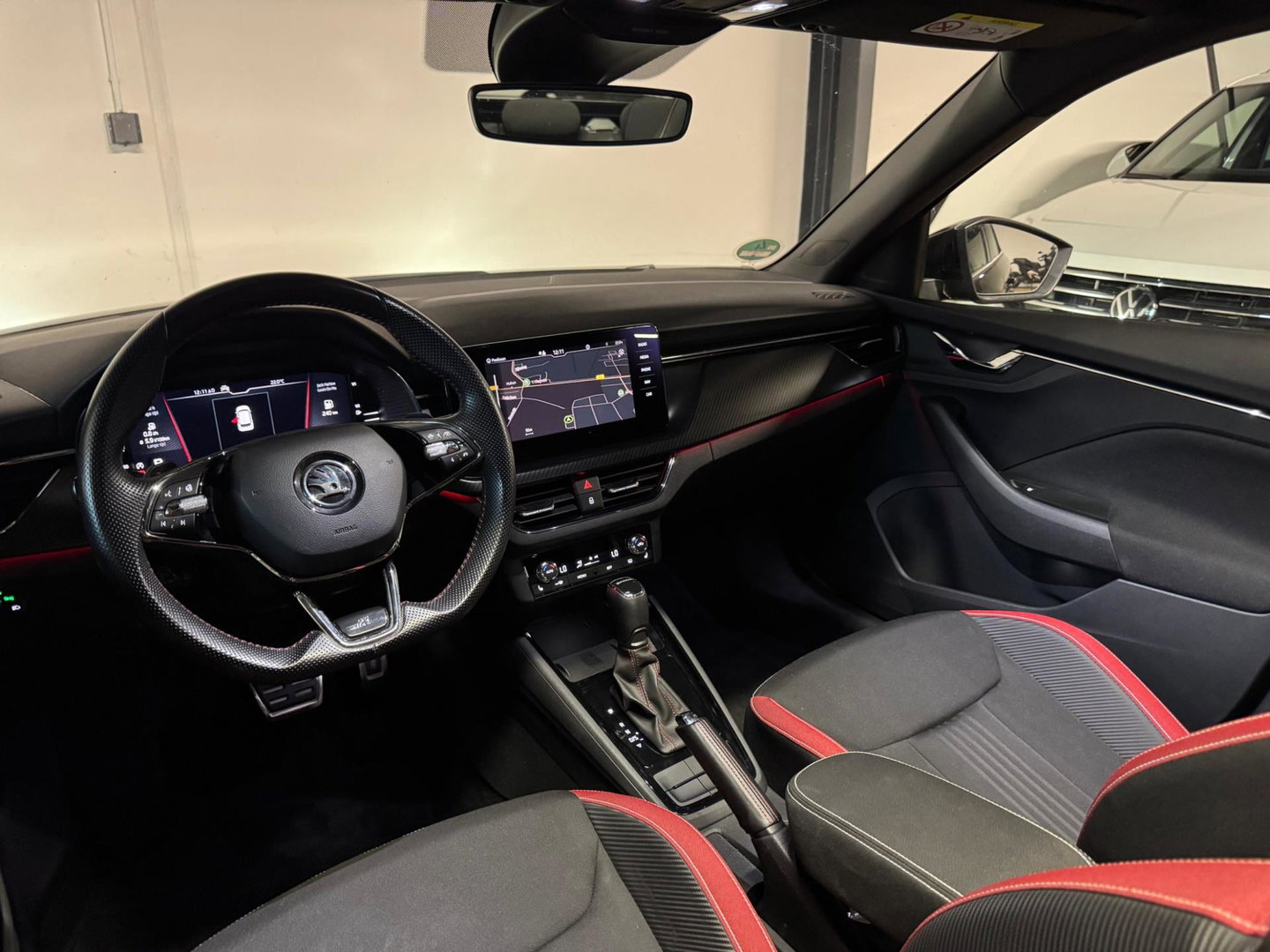 Škoda Kamiq 1.5 TSI ACT Sport Business PANO KEYLESS