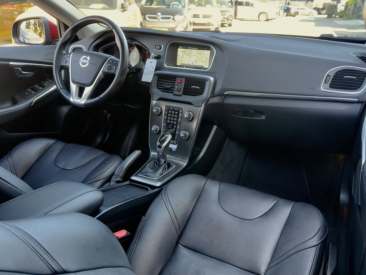 Volvo V40