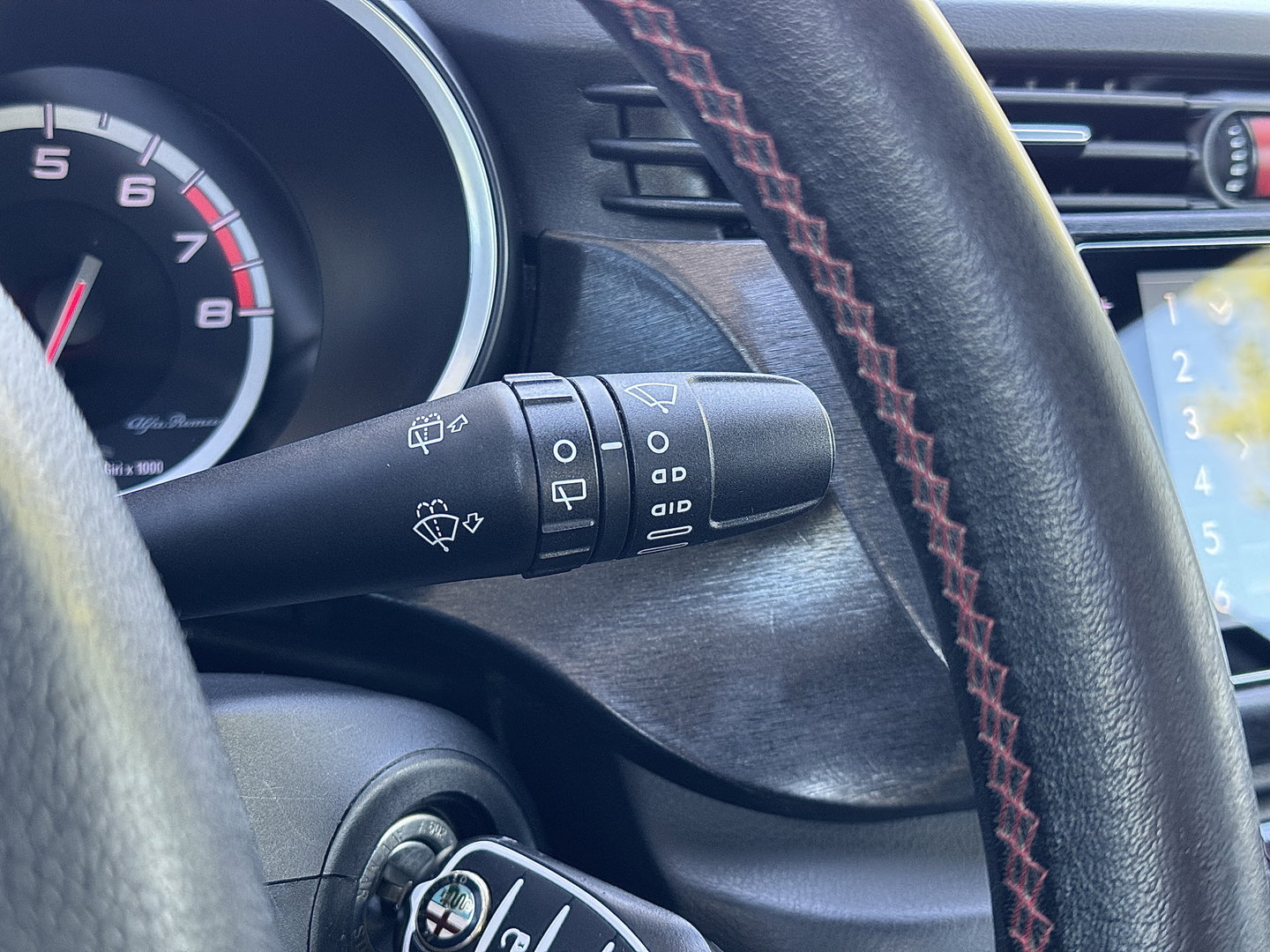 Alfa Romeo Giulietta 1.4 T Progression | Distributie vervangen bij 98912 KM | Apple Carplay | Android Auto | Cruise Control | Achteruitrijcamera | Parkeersensoren Achter | Airconditioning |