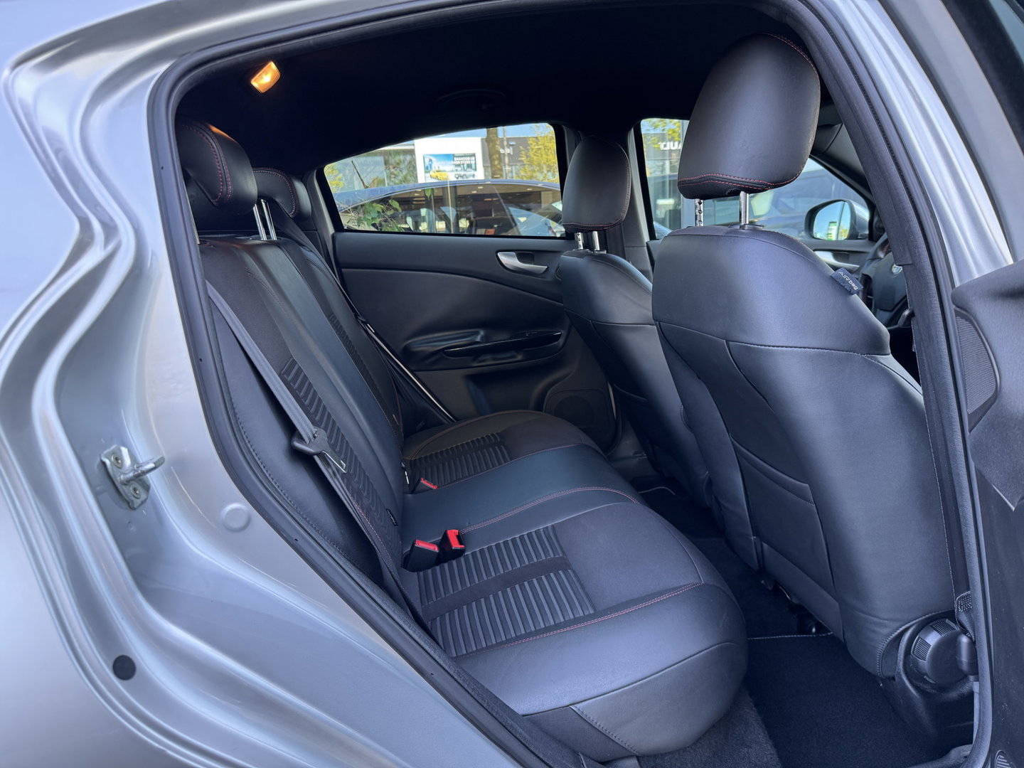 Alfa Romeo Giulietta 1.4 T Progression | Distributie vervangen bij 98912 KM | Apple Carplay | Android Auto | Cruise Control | Achteruitrijcamera | Parkeersensoren Achter | Airconditioning |