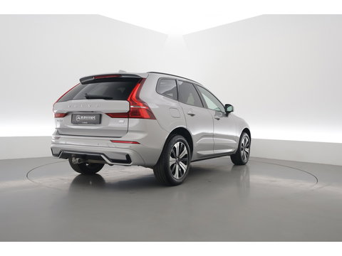 Volvo XC60 2.0 T8 Plug-in hybrid AWD Plus Dark | Sportstoelen | Blis | Trekhaak | ACC | H&K Audio | ACC | Pano | stoelverwarming|