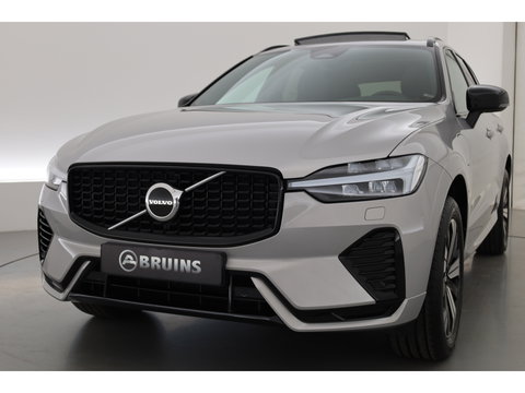 Volvo XC60 2.0 T8 Plug-in hybrid AWD Plus Dark | Sportstoelen | Blis | Trekhaak | ACC | H&K Audio | ACC | Pano | stoelverwarming|