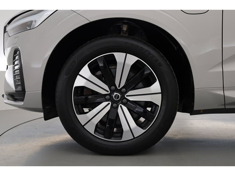 Volvo XC60 2.0 T8 Plug-in hybrid AWD Plus Dark | Sportstoelen | Blis | Trekhaak | ACC | H&K Audio | ACC | Pano | stoelverwarming|