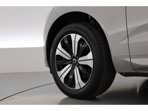 Volvo XC60 2.0 T8 Plug-in hybrid AWD Plus Dark | Sportstoelen | Blis | Trekhaak | ACC | H&K Audio | ACC | Pano | stoelverwarming|
